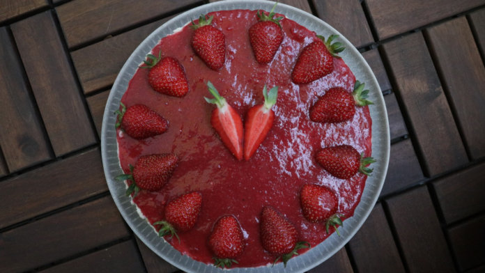 Erdbeer-Tonkabohnen-Cheesecake